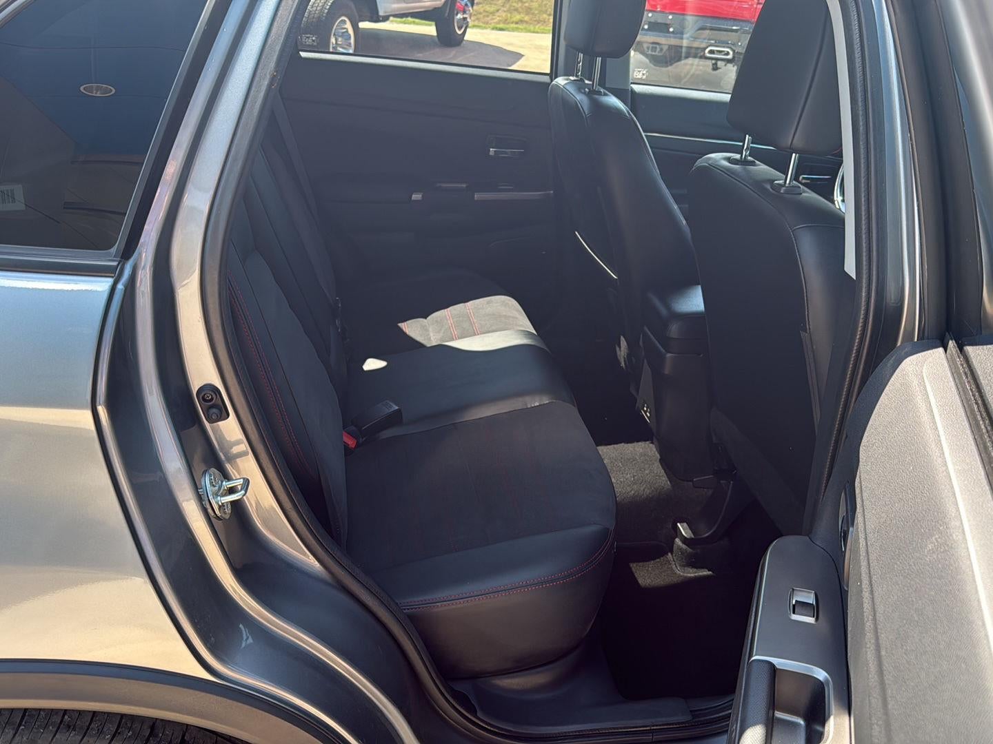 2025 Mitsubishi Outlander Sport S