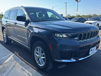 2022 Jeep Grand Cherokee L Laredo 4x4