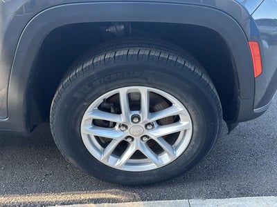 2022 Jeep Grand Cherokee L Laredo 4x4