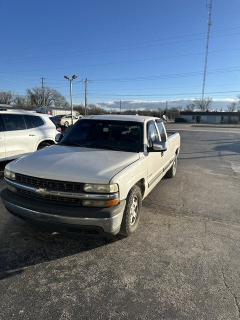 2000 Chevrolet Silverado 1500 LS