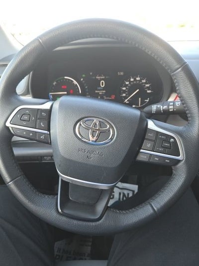 2025 Toyota Sienna XLE