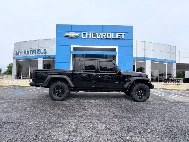 2022 Jeep Gladiator Sport S