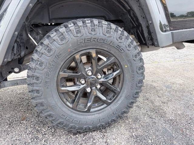 2022 Jeep Gladiator Sport S
