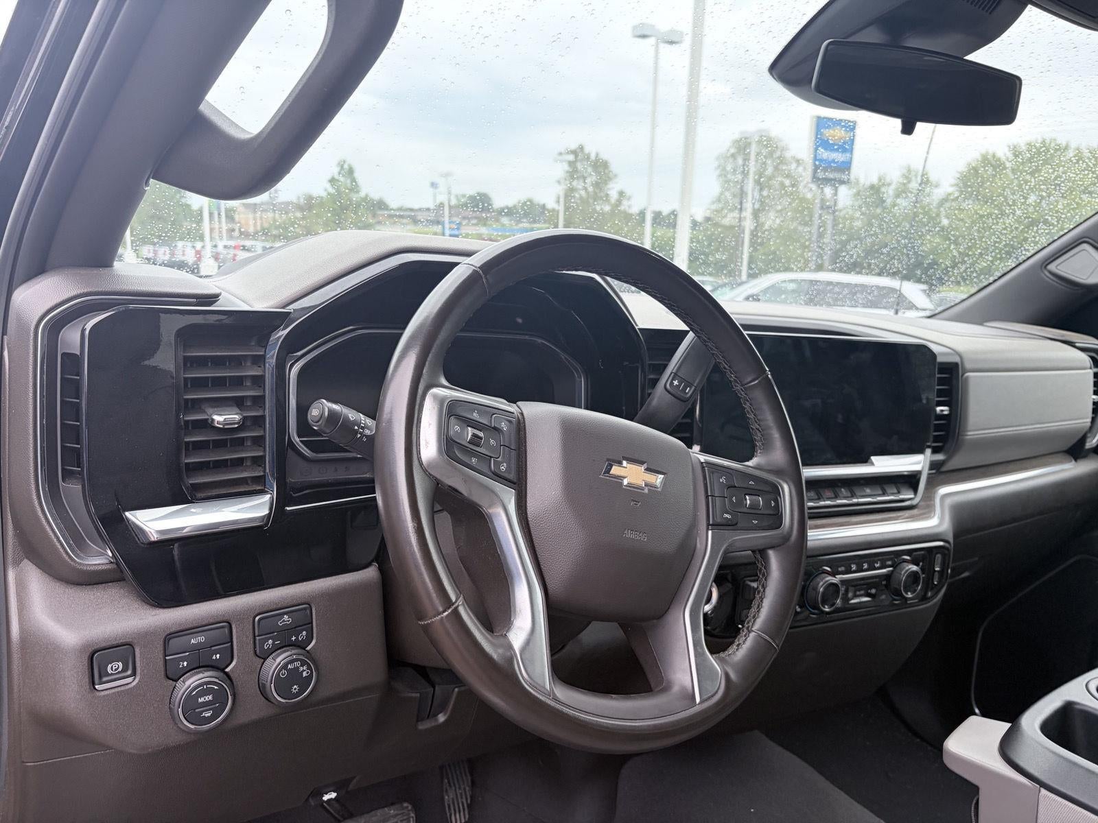 2025 Chevrolet Silverado 1500 LT