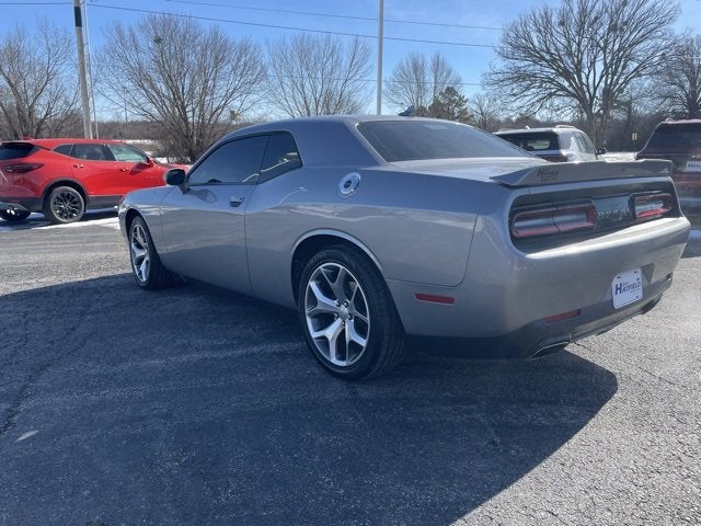 2016 Dodge Challenger SXT Plus