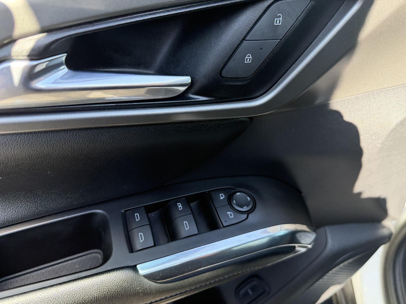 2024 Chevrolet Traverse Base