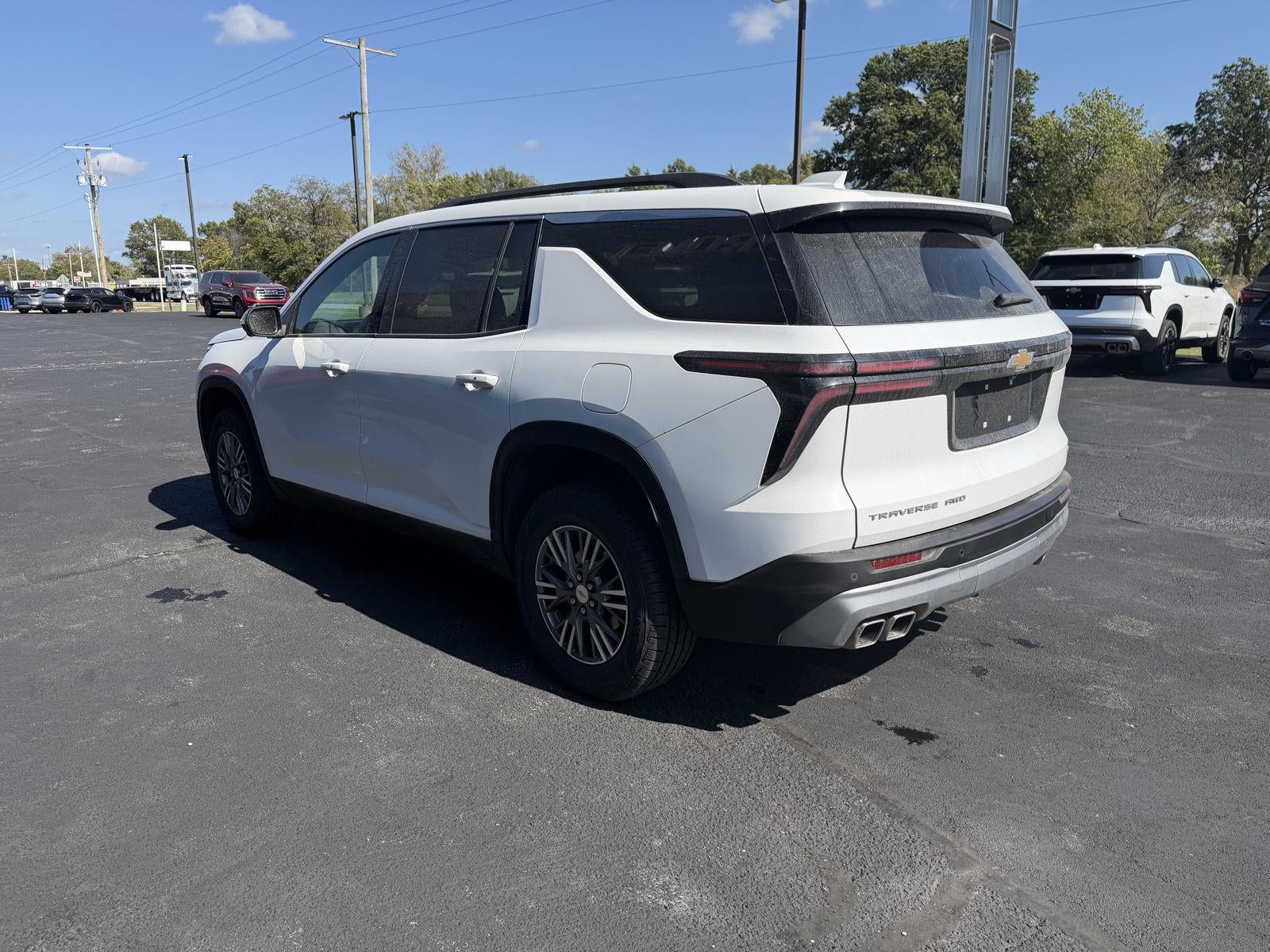 2024 Chevrolet Traverse Base