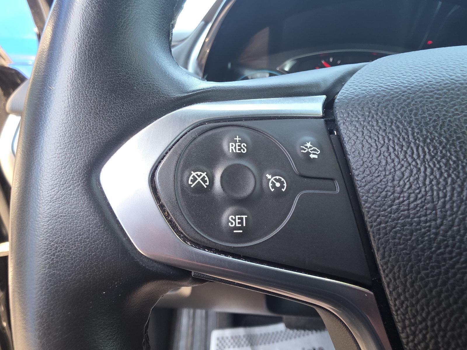 2023 Chevrolet Traverse Base