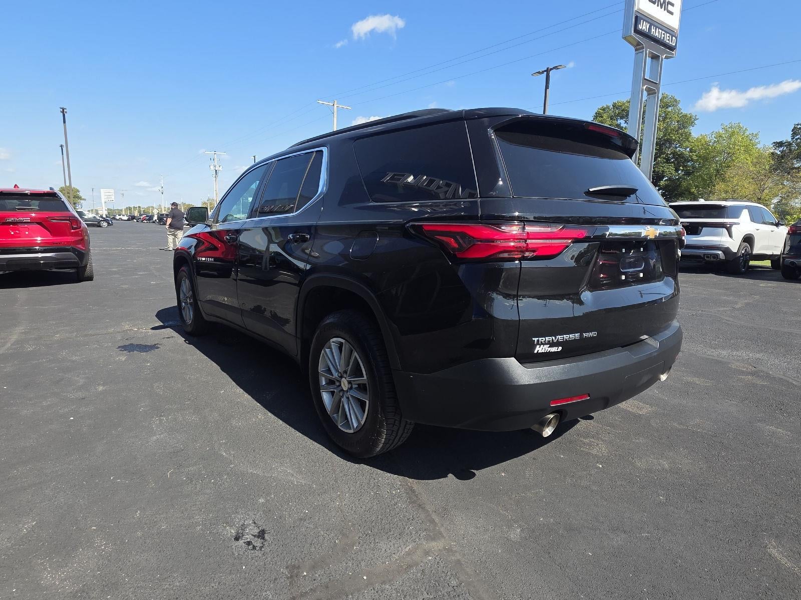 2023 Chevrolet Traverse Base