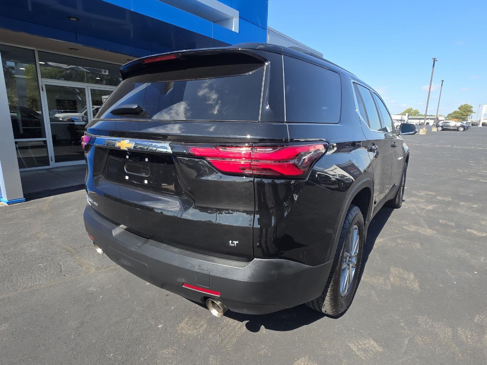 2023 Chevrolet Traverse Base