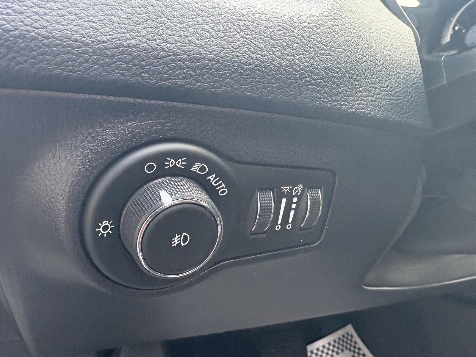 2019 Jeep Compass Base