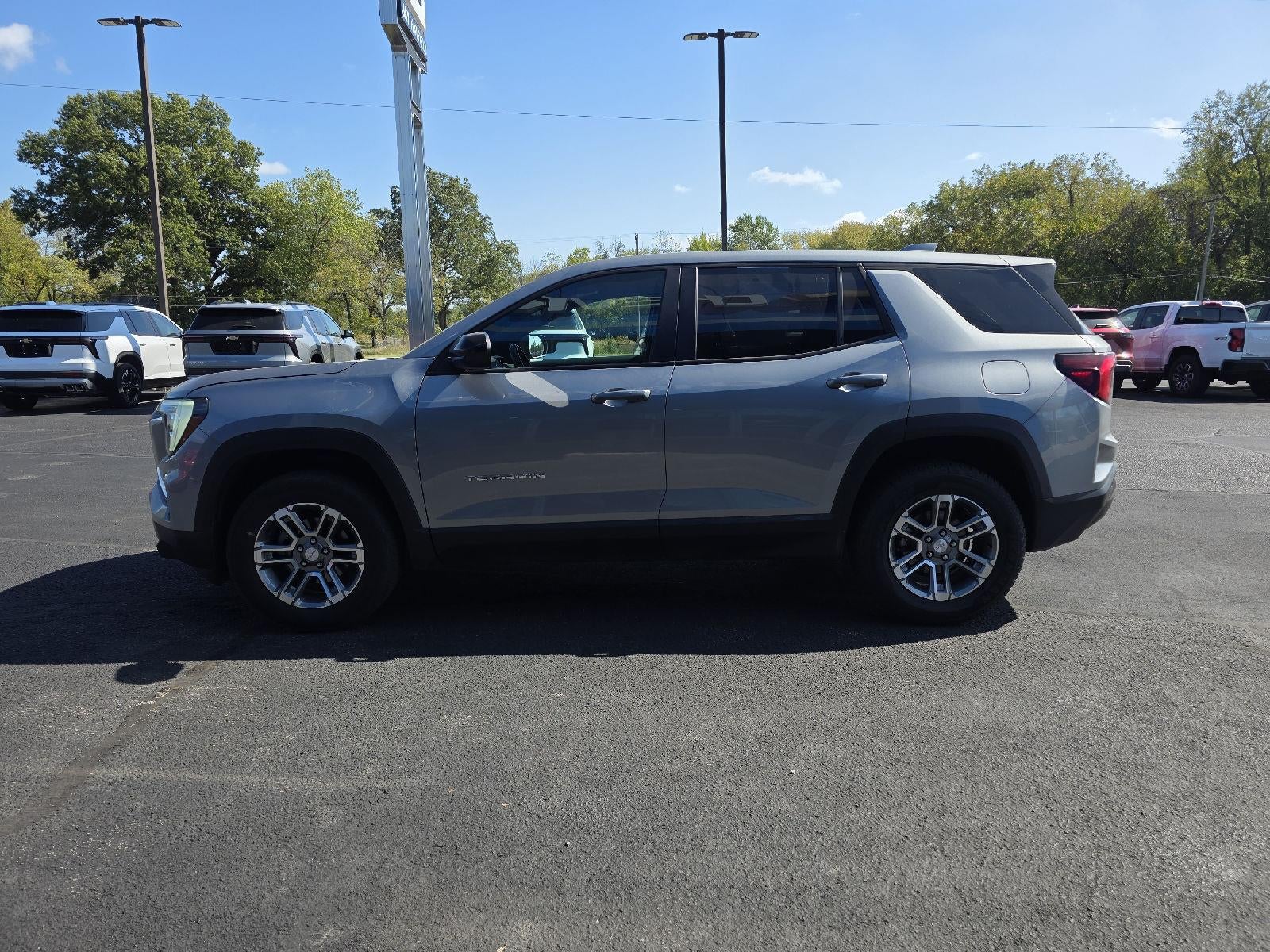 2025 GMC Terrain Base