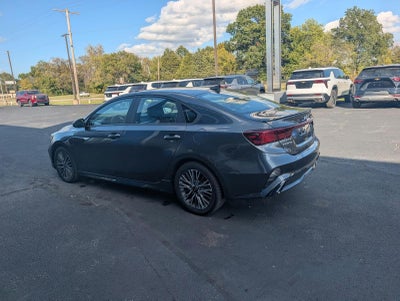 2024 Kia Forte Base