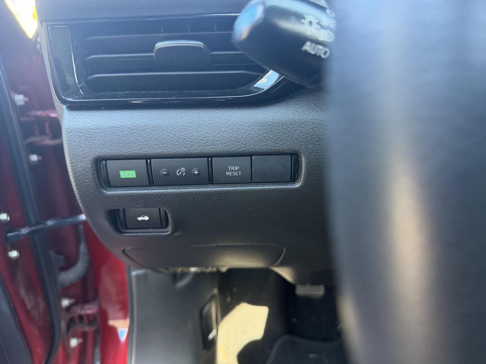 2025 Nissan Sentra Base