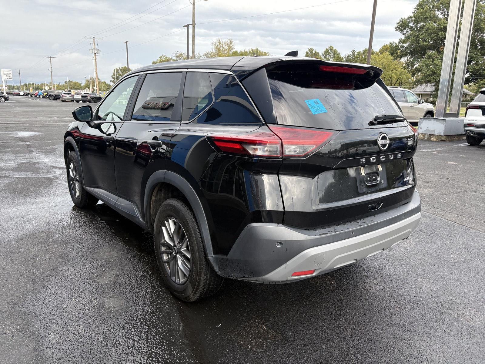 2023 Nissan Rogue Base