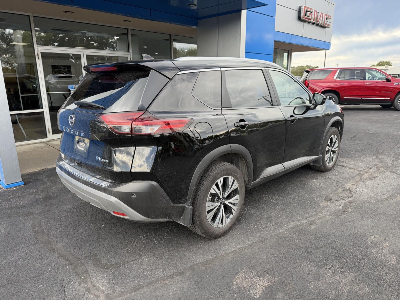 2022 Nissan Rogue Base