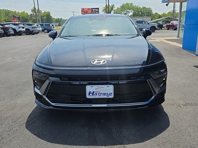 2025 Hyundai Sonata Base