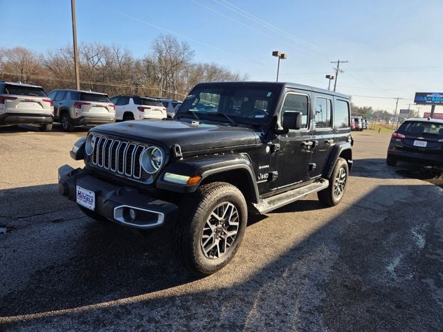 2024 Jeep Wrangler 4-Door Sahara 4x4
