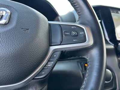 2023 RAM 1500 Big Horn Crew Cab 4x4 6'4' Box