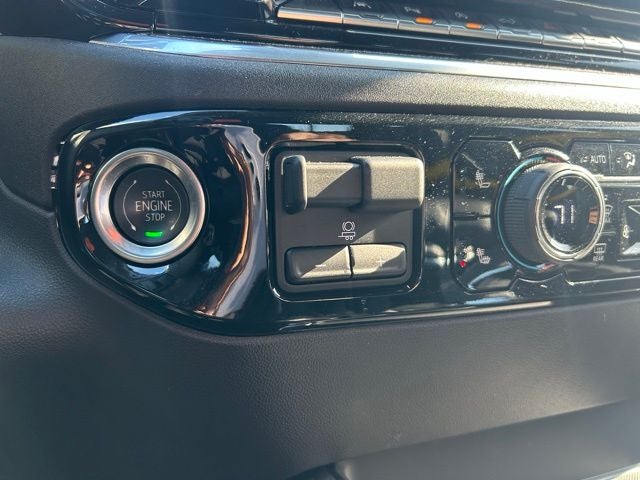 2025 Chevrolet Silverado 1500 4WD Crew Cab Short Bed RST