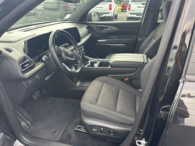 2025 Chevrolet Traverse FWD LT