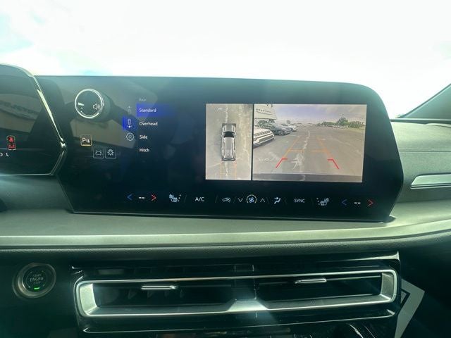 2025 Chevrolet Traverse FWD LT
