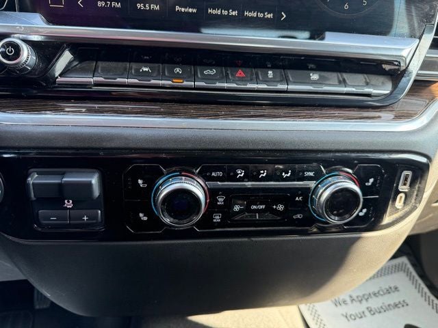 2022 GMC Sierra 1500 4WD Crew Cab Short Box Elevation