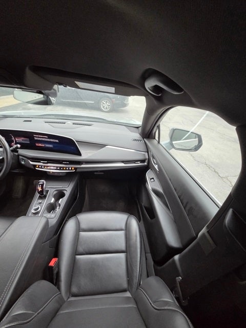 2024 Cadillac XT4 AWD Premium Luxury