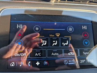 2023 Cadillac XT4 AWD Premium Luxury