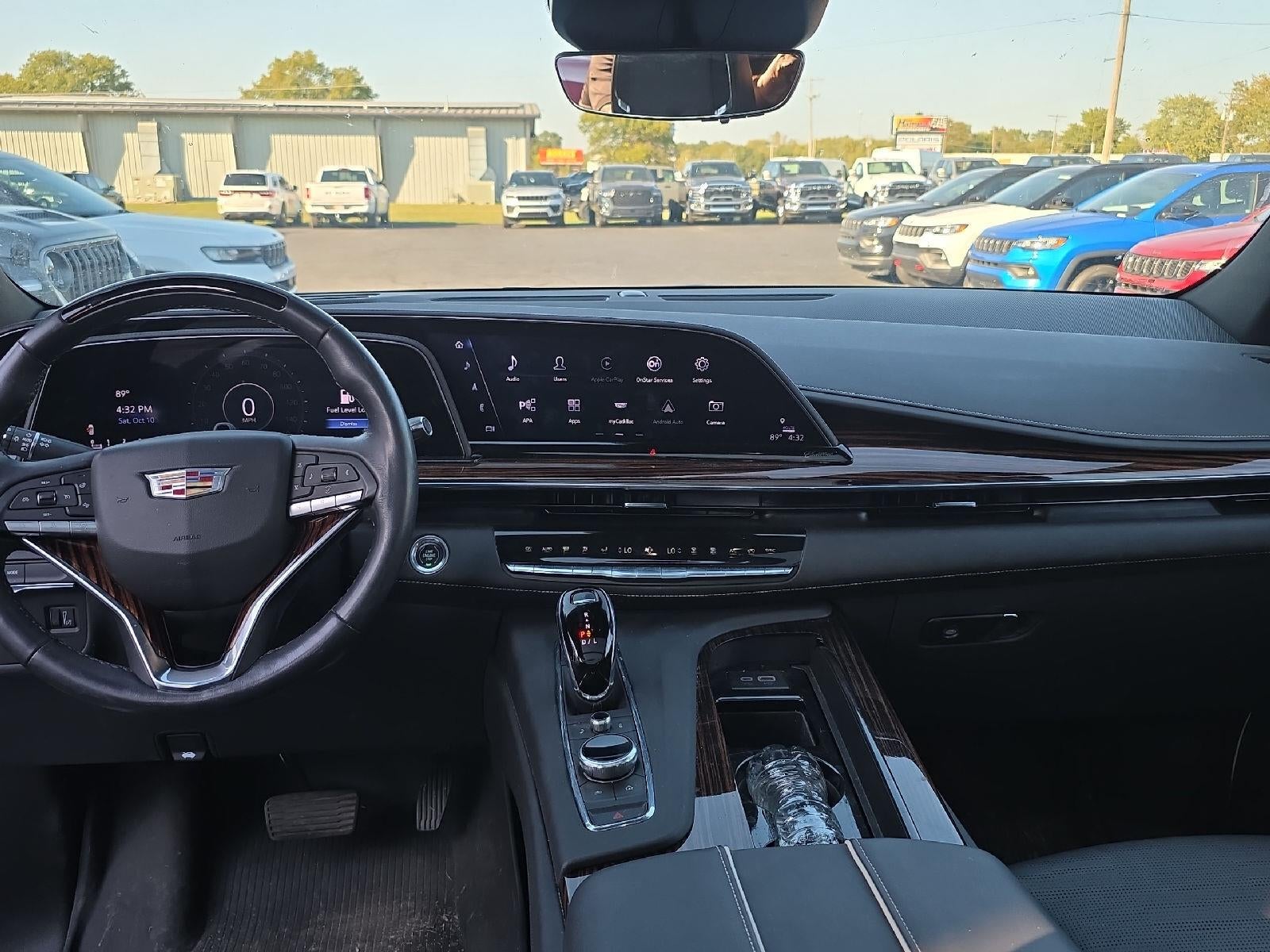 2023 Cadillac Escalade ESV 4WD Premium Luxury