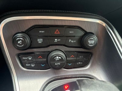 2016 Dodge Challenger SXT