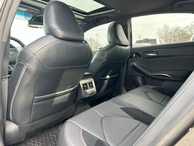 2022 Toyota Avalon XSE Nightshade Hybrid