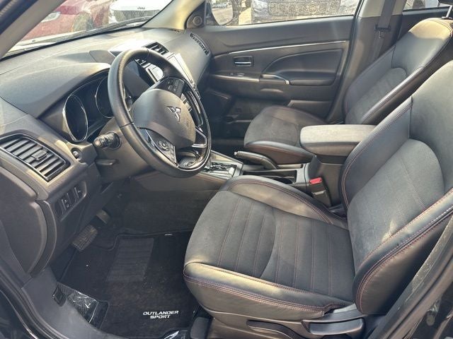 2025 Mitsubishi Outlander Sport Base