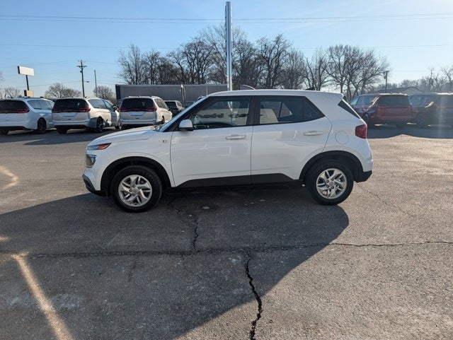 2021 Hyundai Venue SE
